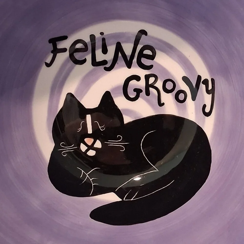 Lorrie Veasey Our Name is Mud Purple Paisley Feline Groovy Bowl